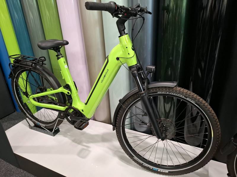 Grünes E-Bike von Velo de Ville